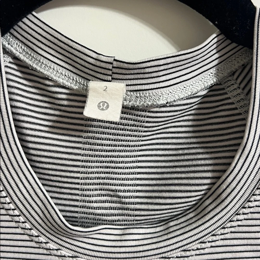 Lululemon Swiftly tech short sleeve shirt size 2 Black and White Striped Top - Picture 6 of 9